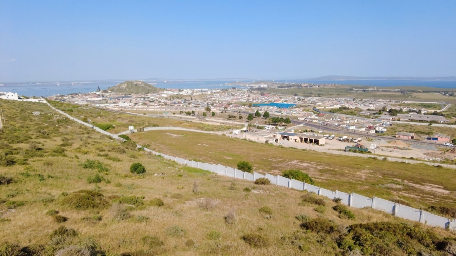0 Bedroom Property for Sale in Hoogland Western Cape